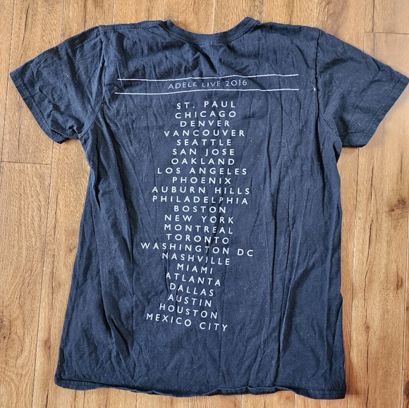 Adele 2016 Tour Shirt - Picture 2 of 3